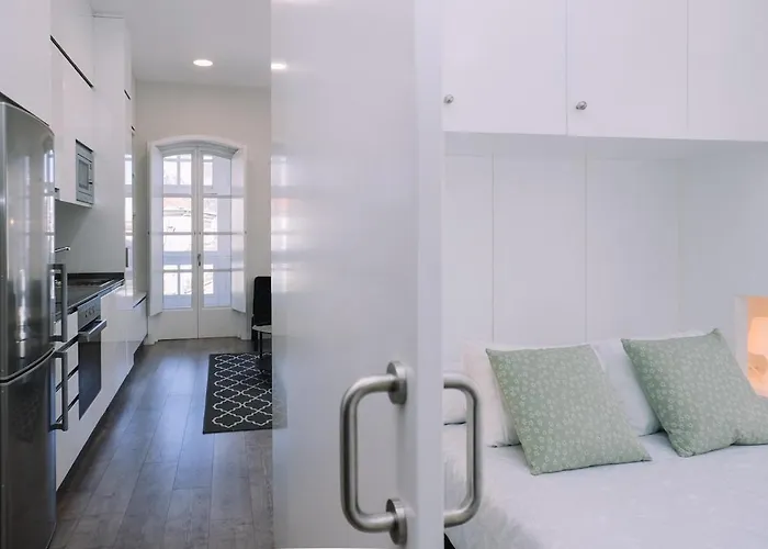 Brillo De Desde La Ventana By *